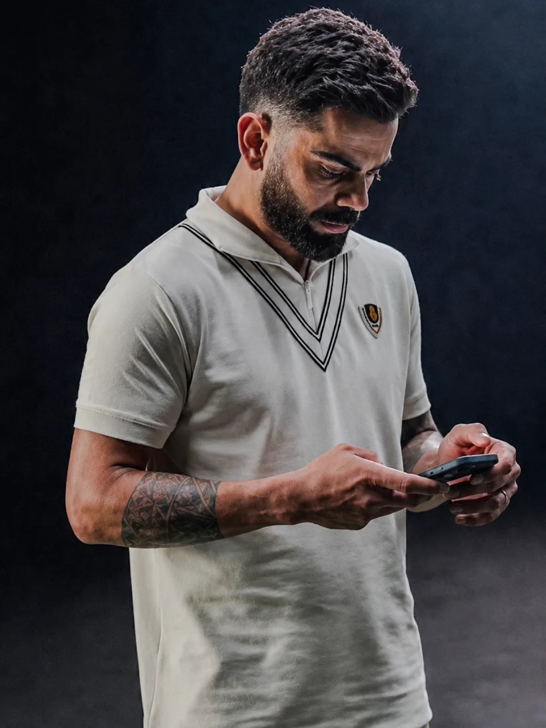 Men's Off White Sports Polo T-Shirt with Breathable Fabric