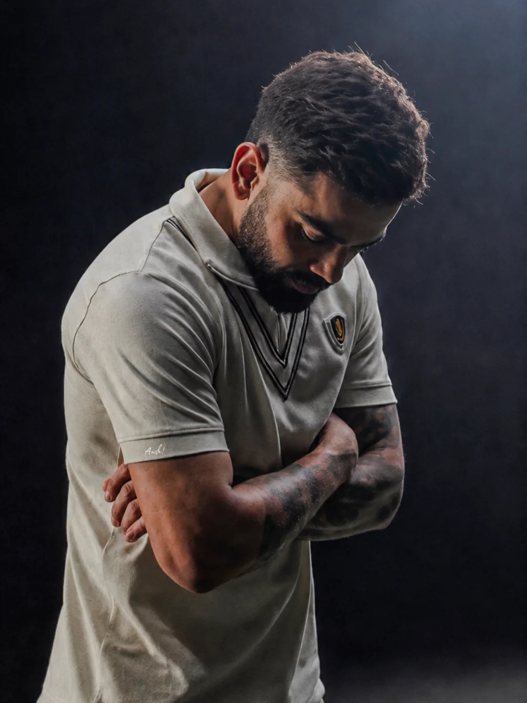 Men's Off White Sports Polo T-Shirt with Breathable Fabric