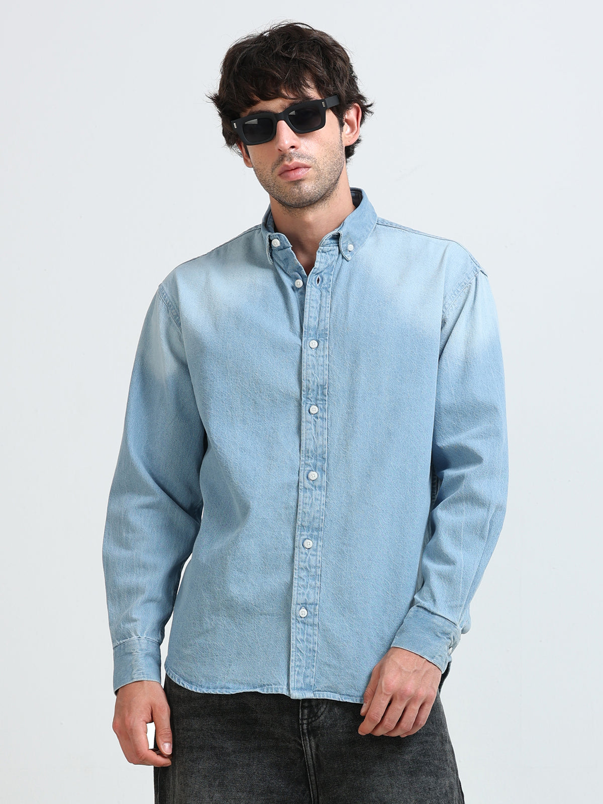 ESSENTIAL LIGHT WASH DENIM SHIRT